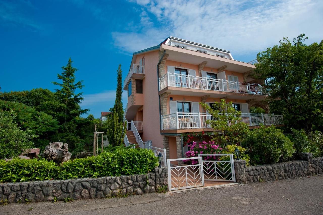 Apartments And Rooms Нівице Номер фото
